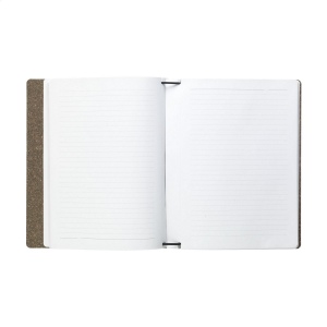 Carnet en format A5 avec une couverture réalisée à partir de déchets de cuir italien recyclés et de liants naturels 7
