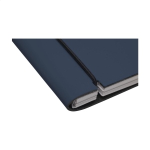 Carnet en format A5 avec une couverture réalisée à partir de déchets de cuir italien recyclés et de liants naturels 10