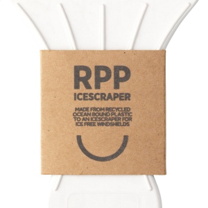 Grattoir à glace fabriqué à partir de plastique Ocean Bound recyclé de Plastic Bank® 16