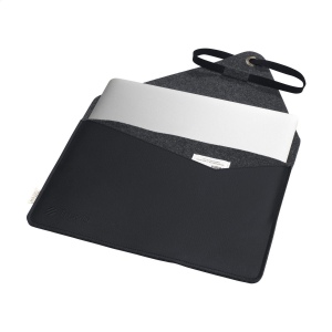 Cette housse élégante et design pour ordinateur portable de 14 pouces est fabriquée à partir d'une combinaison de cuir végétalien et de feutre de laine recyclé 4