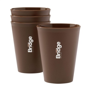Ce gobelet réutilisable est fabriqué à partir des déchets de la plante de canne à sucre 7