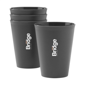 Ce gobelet réutilisable est fabriqué à partir des déchets de la plante de canne à sucre 9