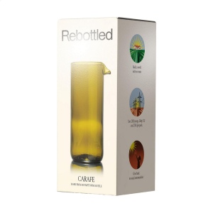 Cette carafe conçue par Rebottled® a été fabriquée à partir d'une bouteille de vin recyclée 6