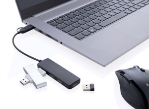 Hub avec double entrée en plastique recyclé RCS 4