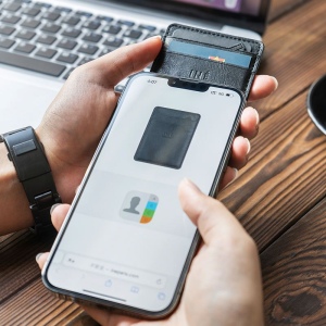 INE Mini Wallet - Porte-cartes anti-RFID connecté 13