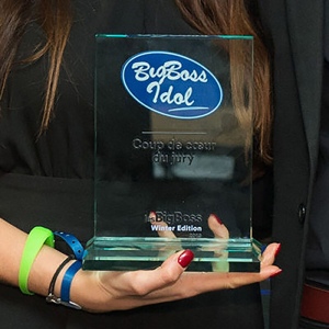 TROPHEE EN VERRE SUR SOCLE