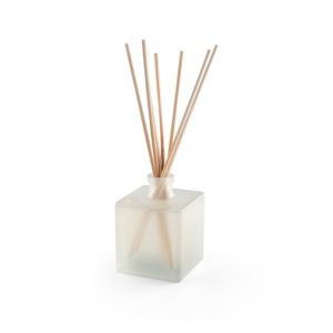 YEUN. Bâtons de diffusion dans des bouteilles en verre 3
