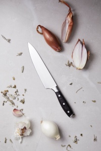 VINGA Couteau de chef Kaiser 6