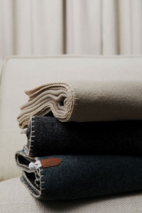 VINGA Couverture / Plaid en polyester recyclée Bilton 8