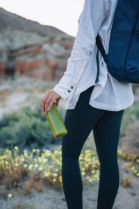Bouteille 500ml en PP recyclé RCS et avec poignée 12