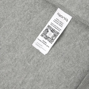 Sweat à capuche en coton recyclé et non teinté IQONIQ Torres 14