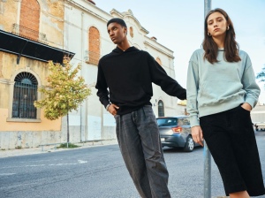 Sweat à capuche en coton recyclé IQONIQ Yoho 212