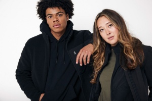 Sweat à capuche en coton recyclé IQONIQ Yoho 20