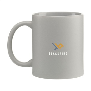 Mug en céramique de grande qualité avec extérieur mat et intérieur brillant. 9