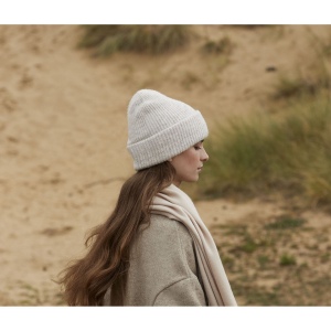 Bonnet en maille côtelée
