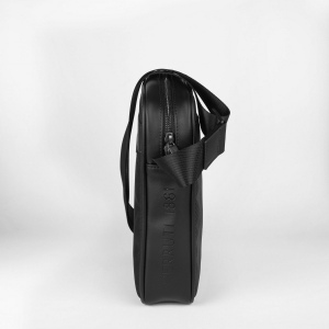 Sac reporter Bond Black 4