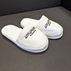 Chaussons de luxe en velours éponge avec logo brodé 2