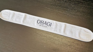 Bandeau de tête en éponge avec logo brodé 2