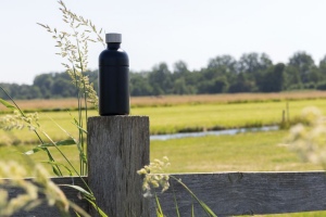 Bouteille pour boisson gazeuse en acier recyclé RCS 11