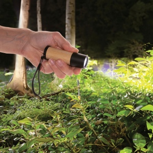 Lampe torche en bambou et plastique recyclé RCS 7