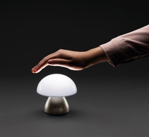 Lampe de table rechargeable par USB en plastique RCS Luming 28