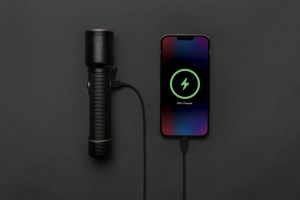 Torche robuste rechargeable par USB en aluminium recyclé RCS 7
