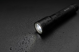 Torche robuste rechargeable par USB en aluminium recyclé RCS 9