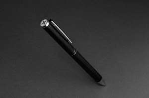 Stylo en aluminium recyclé certifié RCS Swiss Peak Cedar 8
