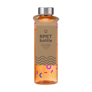 Cette bouteille d'eau est composée à 100% de RPET et est dotée d'un bouchon à vis anti-fuite en acier inoxydable 7