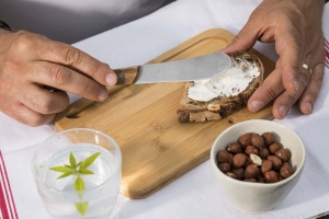 Planche 'Takeita' avec tartineur 'Alta' 6