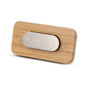 Badge en bambou avec aimant 4