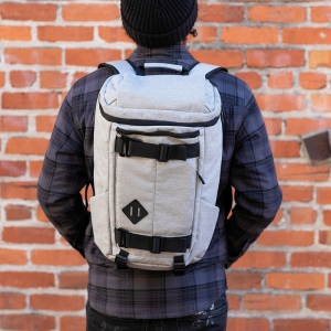 Sac à dos Paso 20L rPET. Boucles en bas Poche ordinateur 17" 18