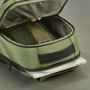 Sac à dos New York 20L rNylon et rPET. Poche ordinateur 17" 54