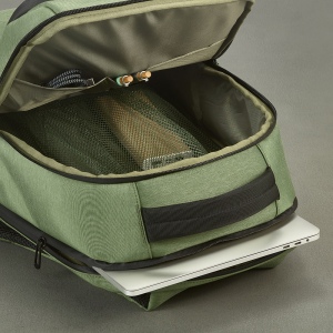 Sac à dos New York 20L rNylon et rPET. Poche ordinateur 17" 58