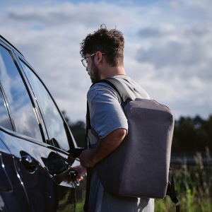 Sac à dos Abrantes 20L rPET. Fermeture TSA et tissu anti-coupures. 31
