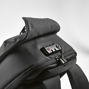 Sac à dos Abrantes 20L rPET. Fermeture TSA et tissu anti-coupures. 35