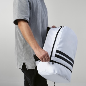 Sac à dos Buenos Aires 25L rPET. Bandes réfléchissantes à l’avant 54