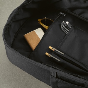 Sac à dos Budapest 16L rPET. Poche avant. Poche ordinateur 17" 25