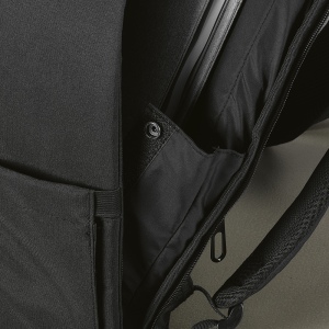 Sac à dos Budapest 16L rPET. Poche avant. Poche ordinateur 17" 26
