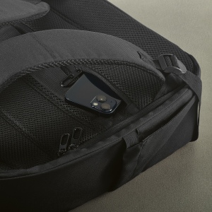 Sac à dos Budapest 16L rPET. Poche avant. Poche ordinateur 17" 27
