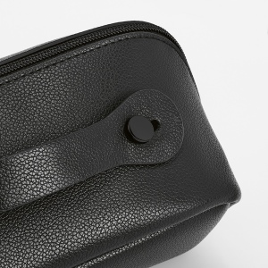Trousse de toilette Macao 3,5L en rCuir, fermeture éclair,poignée 19