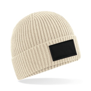 Bonnet tendance à patch 18