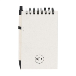 Carnet A6 dont la couverture et le papier sont fabriqués à partir de restes de papier provenant de briques de lait recyclées (jusqu'à 70%) et de 30% de papier recyclé 8
