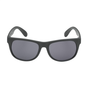 Ces lunettes de soleil très tendance ont une monture en plastique recyclé 7