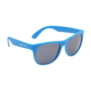 Ces lunettes de soleil très tendance ont une monture en plastique recyclé 4