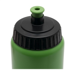 Cette bouteille d'eau de sport pratique est fabriquée en Bio LDPE, un matériau 100% recyclable créé à partir de matières premières à base de canne à sucre 22