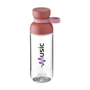 Bouteille d'eau tendance et réutilisable de la marque Mepal 9