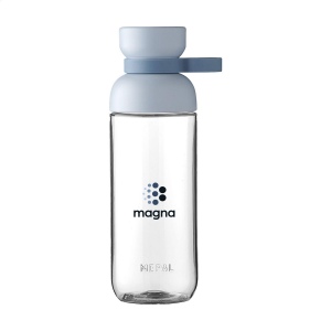 Bouteille d'eau tendance et réutilisable de la marque Mepal