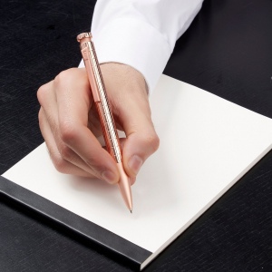 Stylo bille Mademoiselle Diamond Rose Gold 4