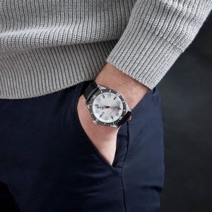 Montre dateur Sol Black & Chrome 4